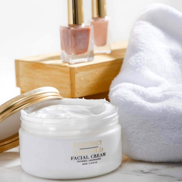 Ellen Tracy 24K GOLD Facial Cream - Picture 2 of 5